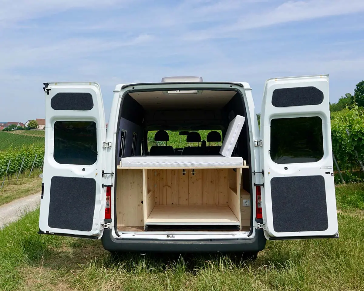 Ford-Transit-Verkauf-Ausbau-Camper-Verkauf-Black-Forest-Vans-14