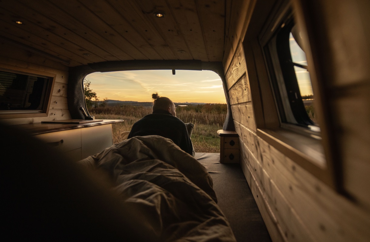 ID.Buzz-mieten-Black-Forest-Vans-Campervan-1